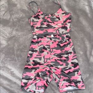 Pink camo set